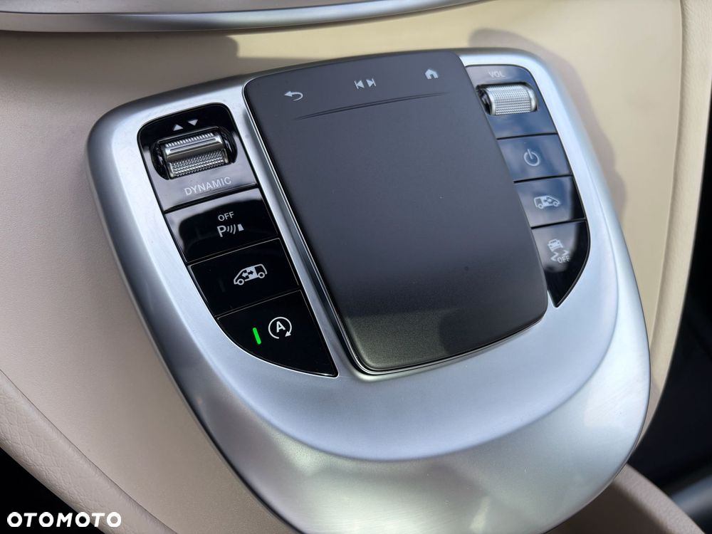Mercedes-Benz Klasa V 300 d 4-Matic 9G-Tronic Exclusive (d³ugi) - 32