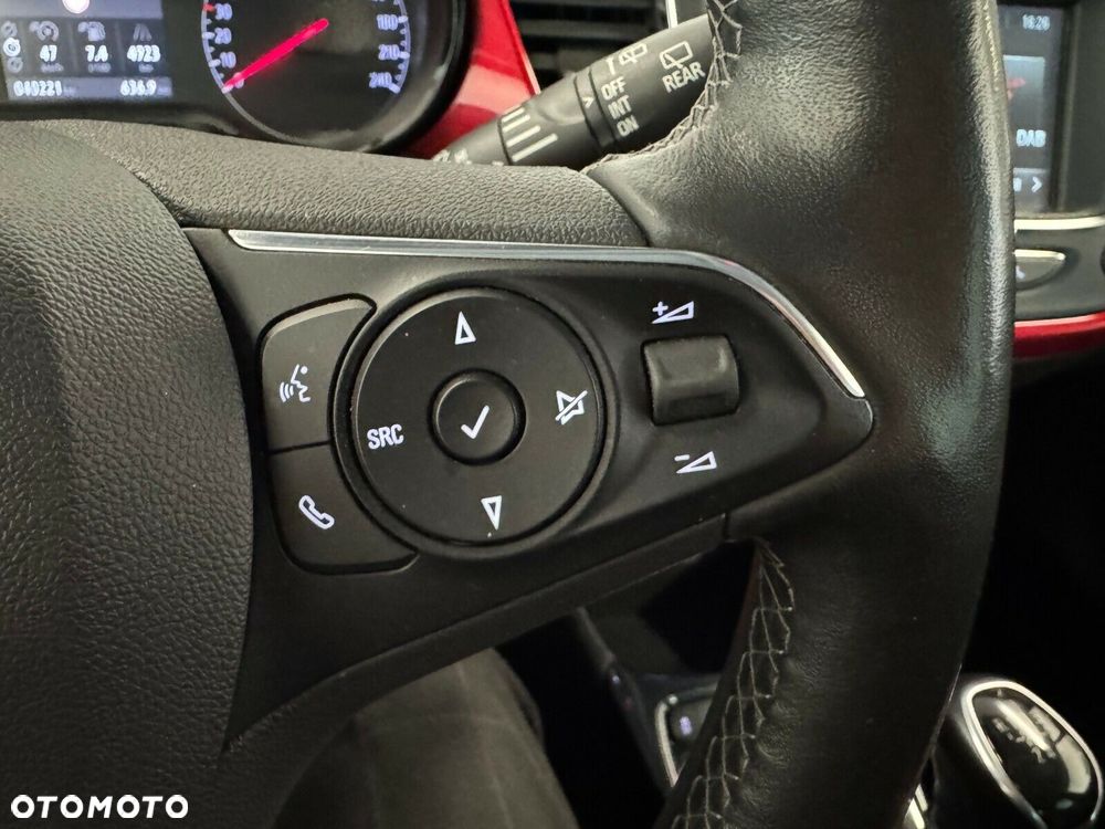 Opel Crossland 1.2 T GS Line - 23