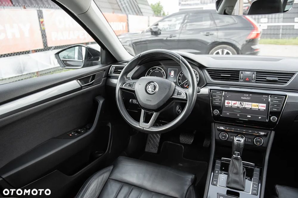 Skoda Superb 2.0 TDI 4x4 DSG Premium Edition - 27