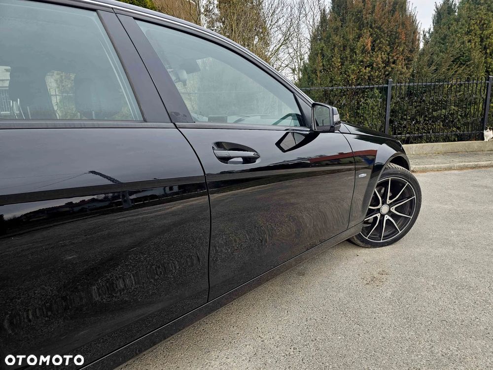 Mercedes-Benz Klasa C 180 CGI Automatik BlueEFFICIENCY SPORT EDITION - 6