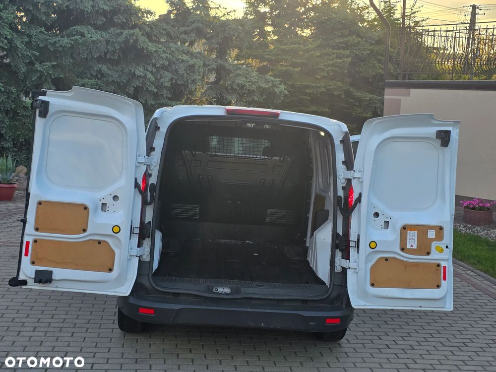 Ford Transit Connect - 16