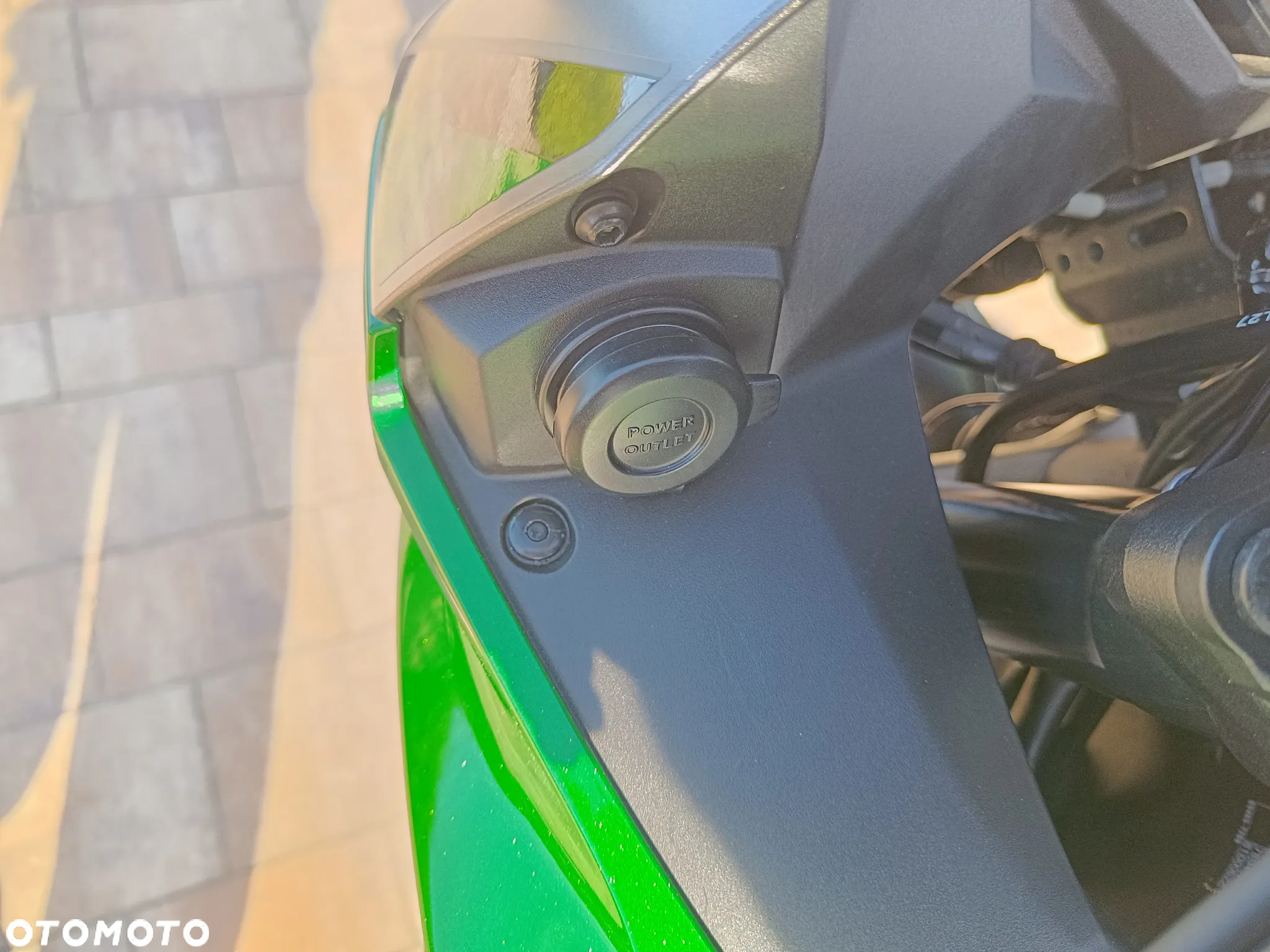 Kawasaki Ninja 1000 SX - 15