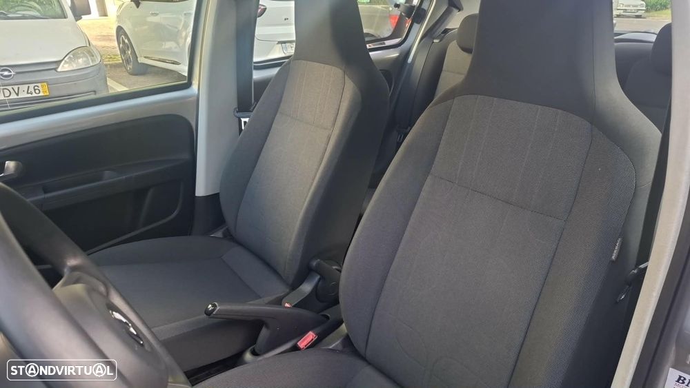 VW Up! 1.0 Move Auto - 11