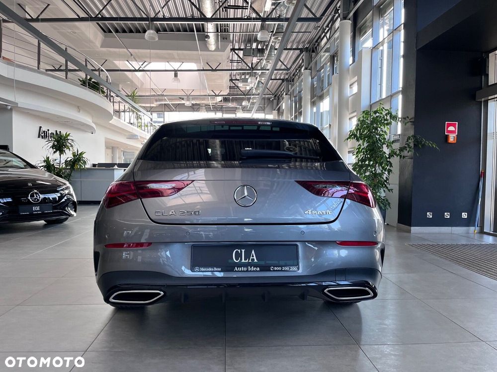 Mercedes-Benz CLA - 8