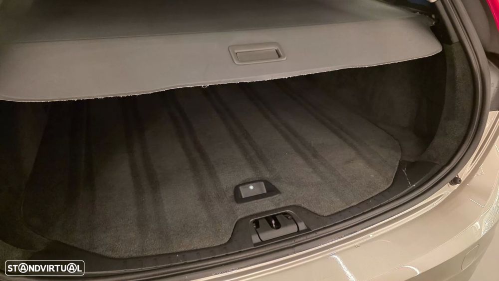 Volvo V60 1.6 D2 Momentum Eco - 23