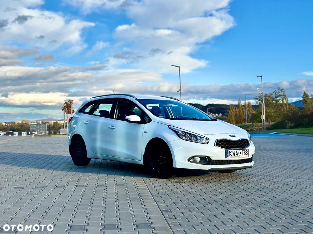 Kia Ceed Cee'd 1.6 GDI L - 1
