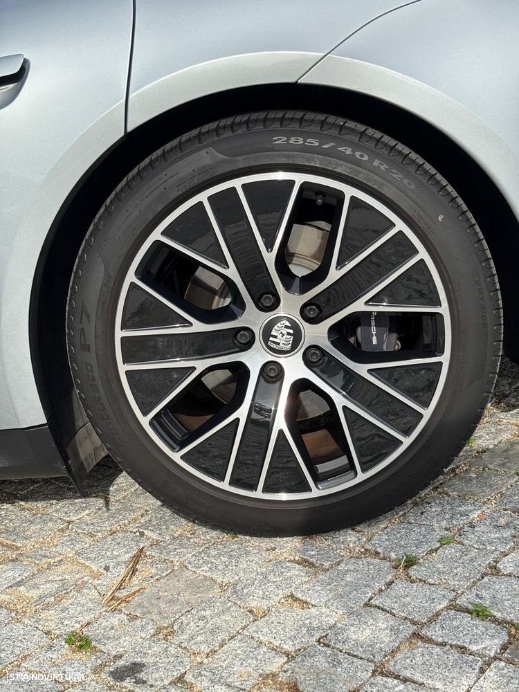 Porsche Taycan Standard - 22