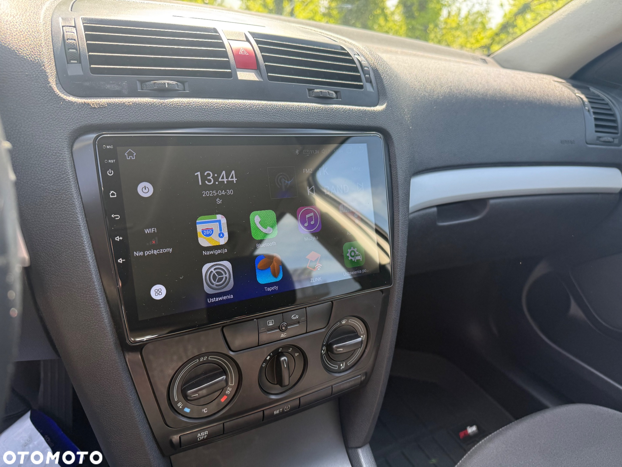 Skoda Octavia 1.6 Ambiente - 23