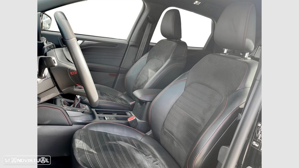 Ford Kuga 1.5 EcoBoost ST-Line X — fotografia 12