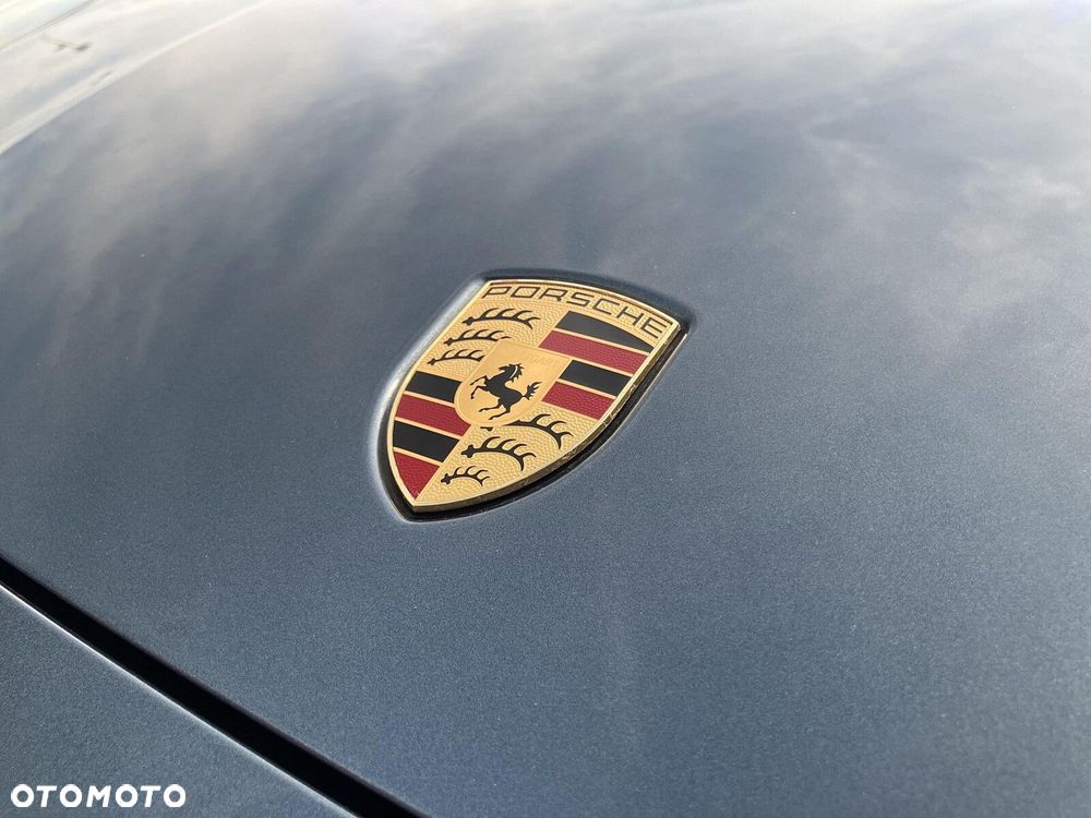 Porsche Cayenne Standard - 35