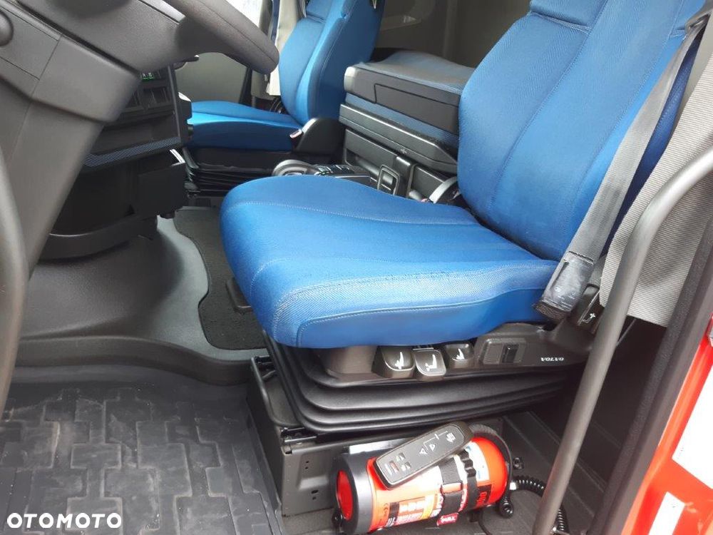 Volvo FH 460  STANDARD STOCK (32809) - 14