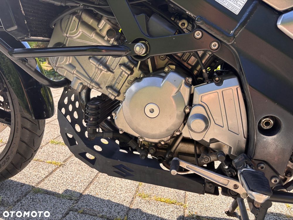 Suzuki V-STROM - 7