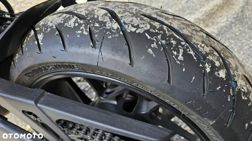 Yamaha MT - 19