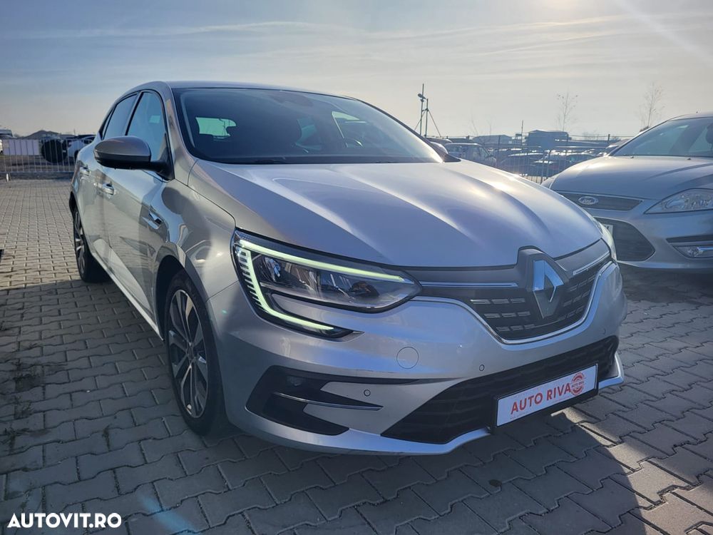 Renault Megane TCE 140 EDC Techno - 4
