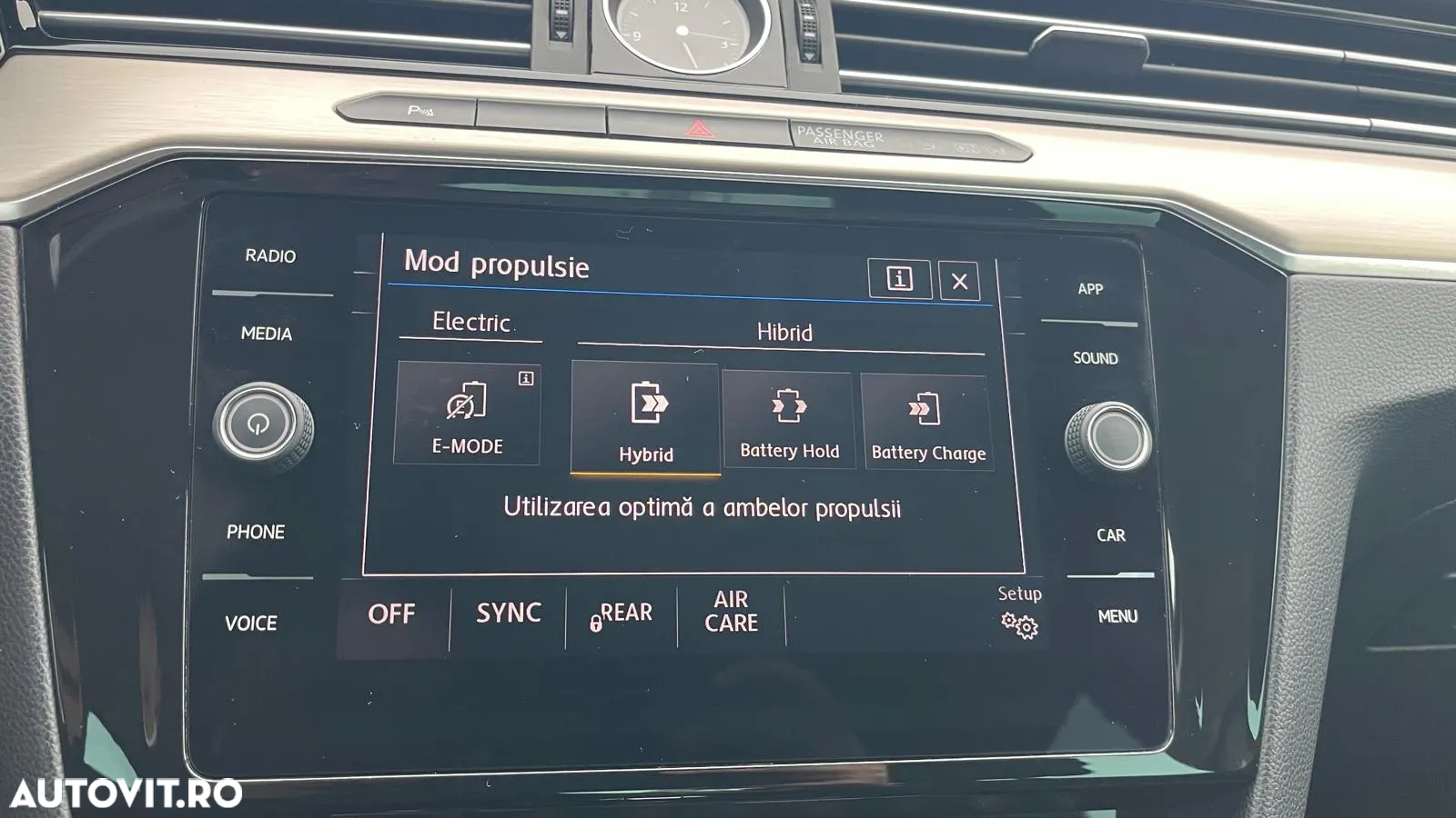 Volkswagen Passat GTE - 32