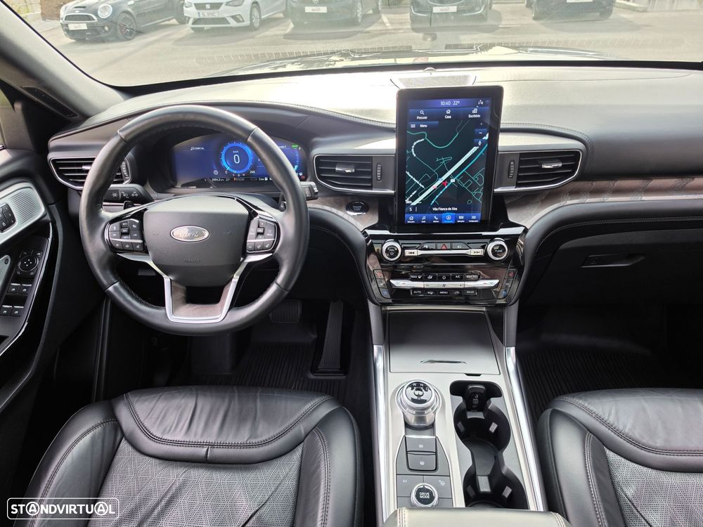 Ford Explorer - 54