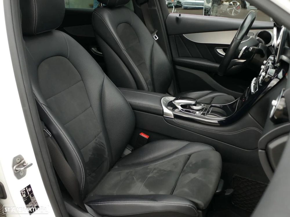 Mercedes-Benz GLC 220 d 4Matic 9G-TRONIC AMG Line - 34