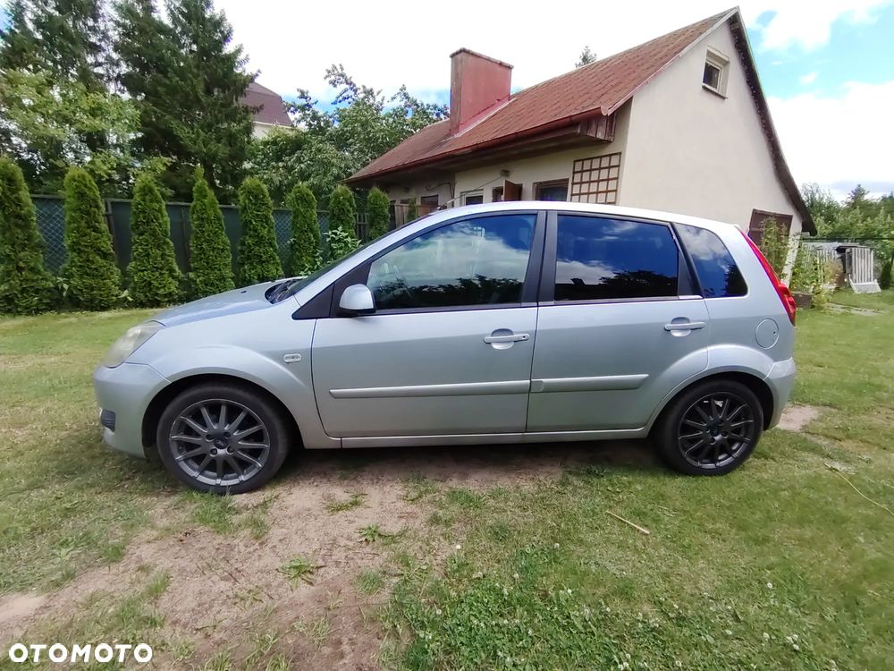 Ford Fiesta 1.4 Ambiente - 3