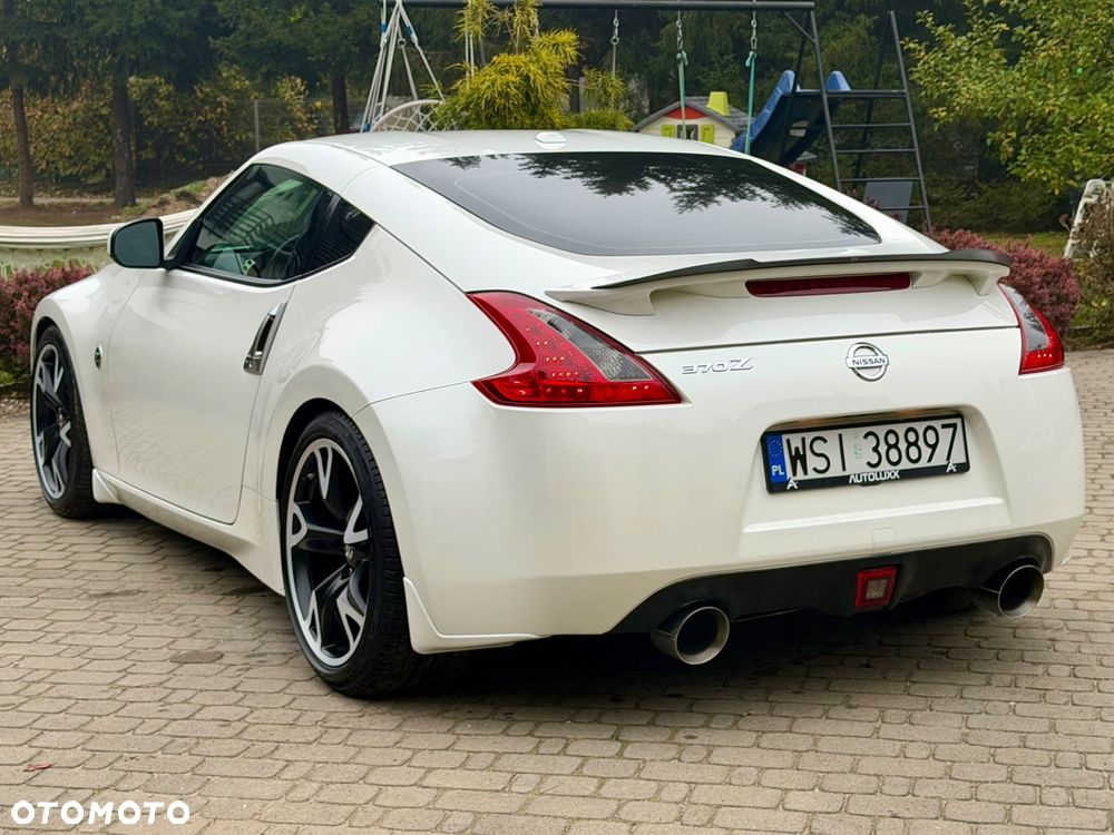 Nissan 370 Z Black Edition - 9