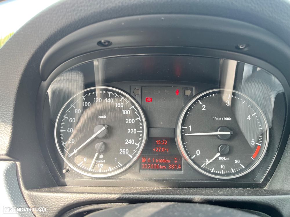 BMW 320 d Coupe - 10