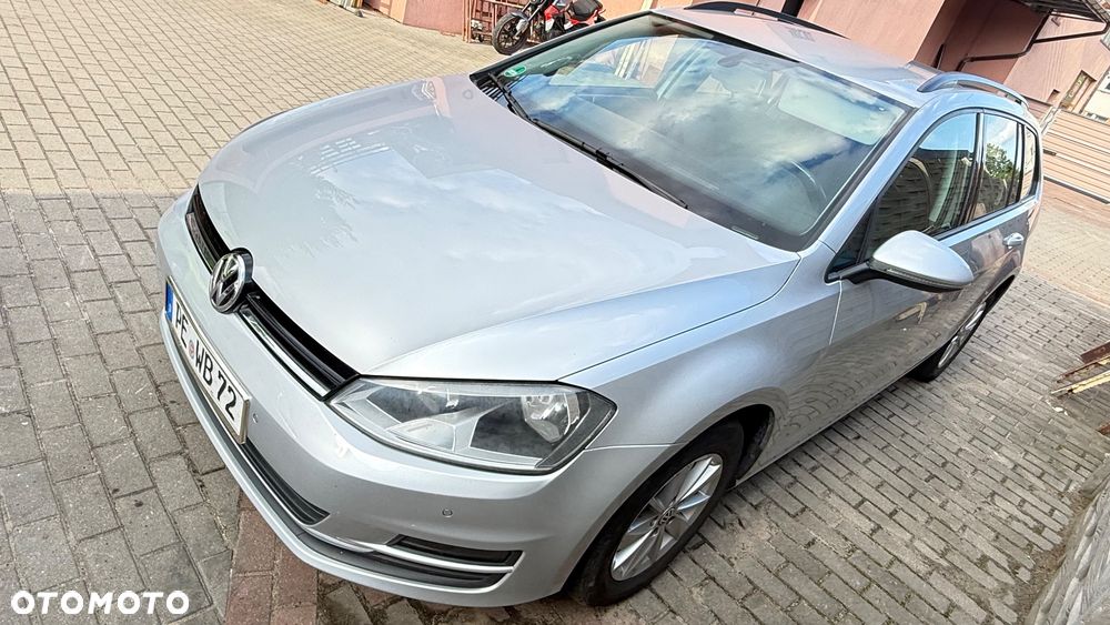 Volkswagen Golf - 5