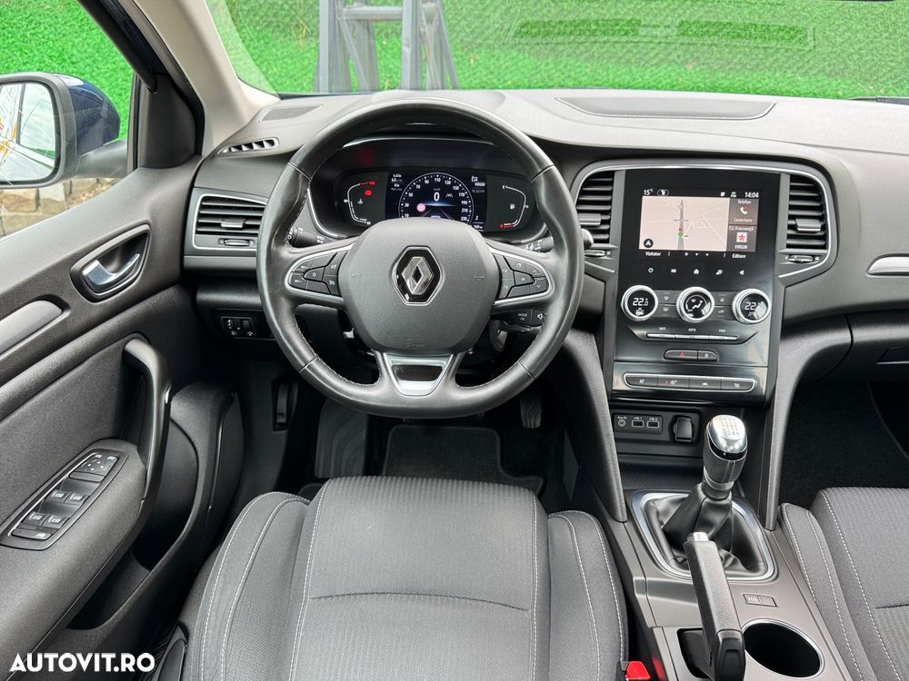 Renault Megane TCe 130 Expression - 9
