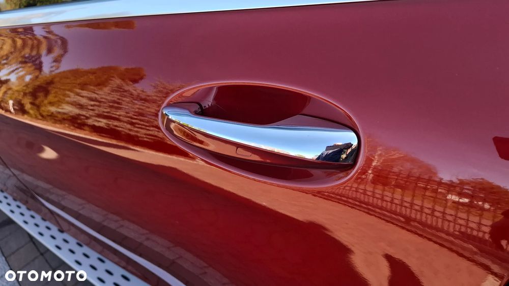 Mercedes-Benz GLC 220 d 4Matic 9G-TRONIC AMG Line - 32