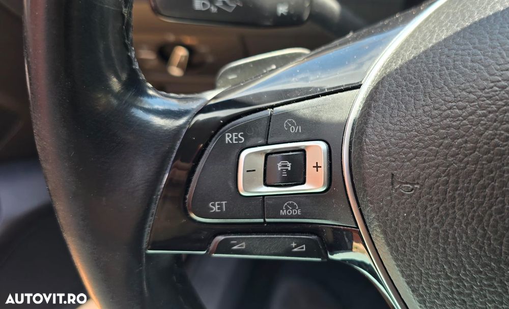 Volkswagen Passat - 3