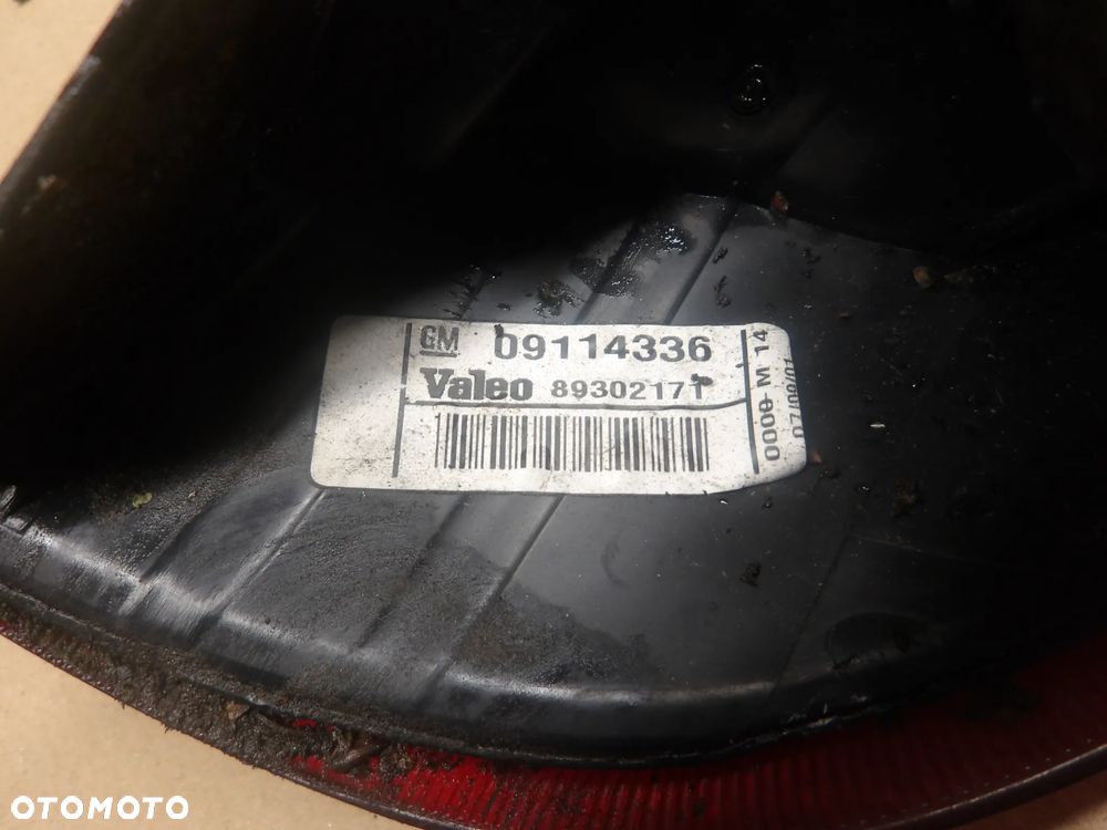 OPEL CORSA C 00-03 1.2B LAMPA PRAWA LEWA TYŁ 09114336 09114337 - 10