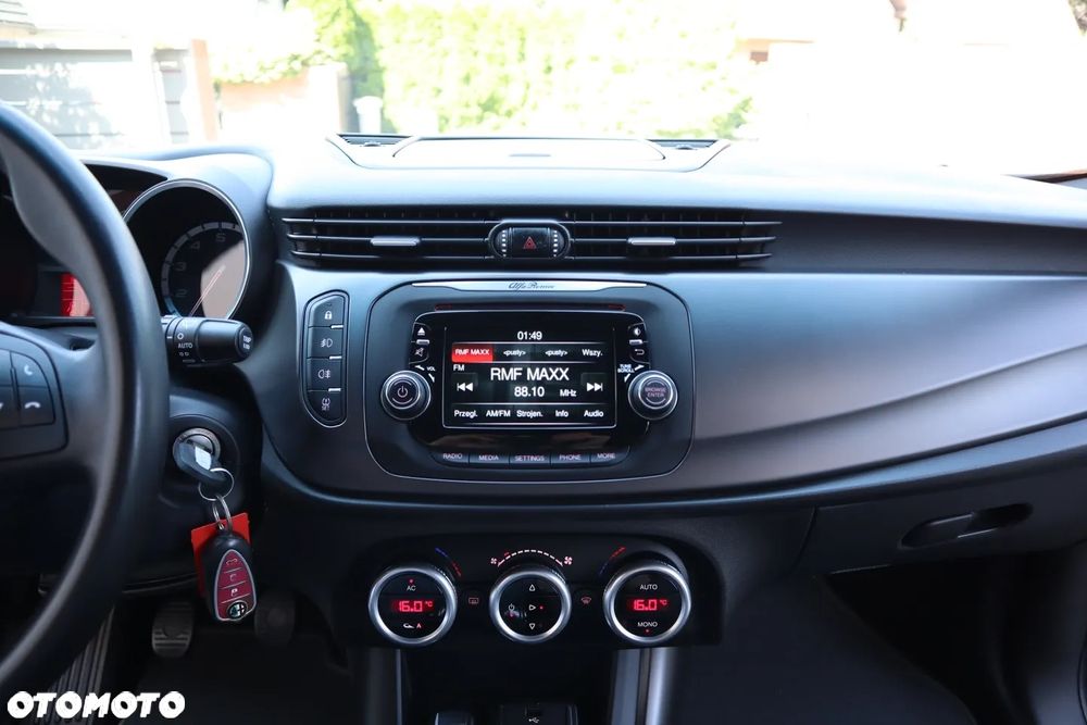 Alfa Romeo Giulietta 1.4 TB Distinctive - 17