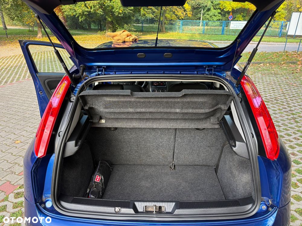 Fiat Grande Punto 1.4 8V - 24