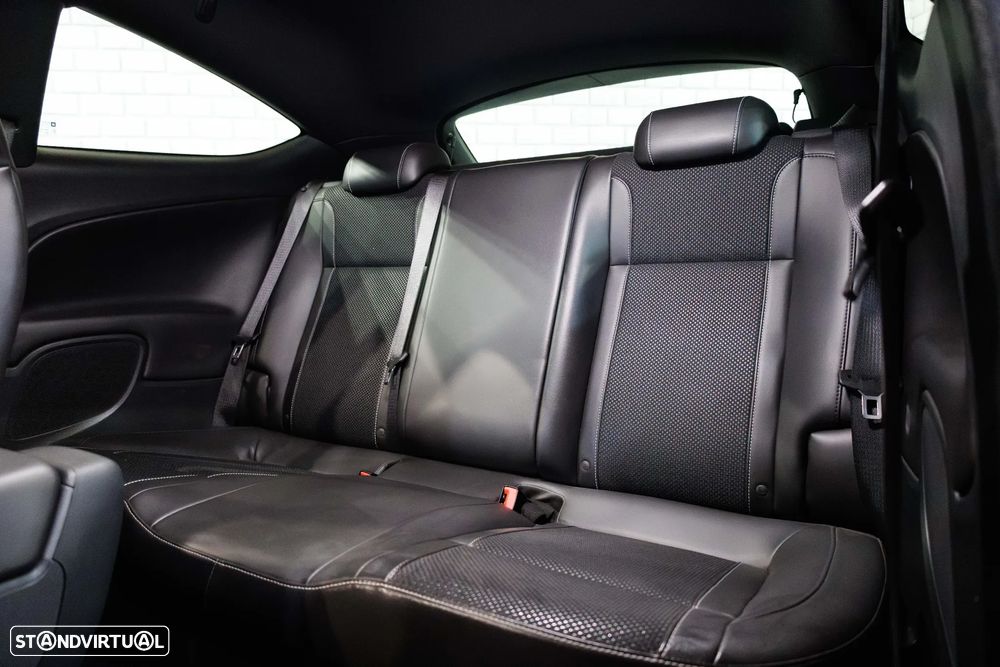 Opel Astra GTC OPC 2.0 T - 11