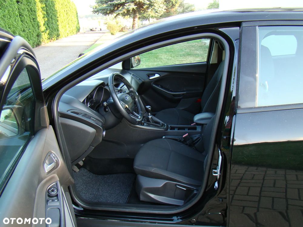 Ford Focus 1.0 EcoBoost Connected - 30