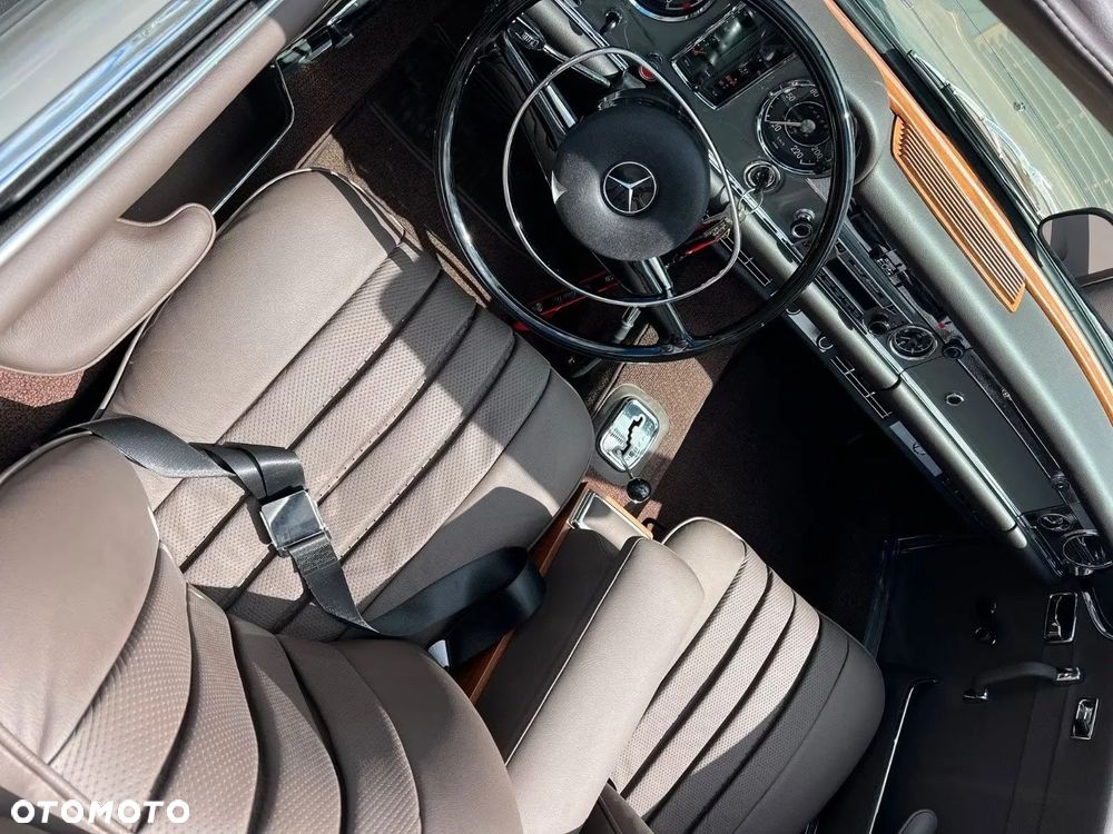 Mercedes-Benz SL - 4