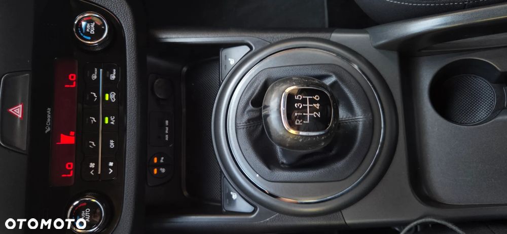 Kia Sportage 2,0 CRDI AWD Vision - 29