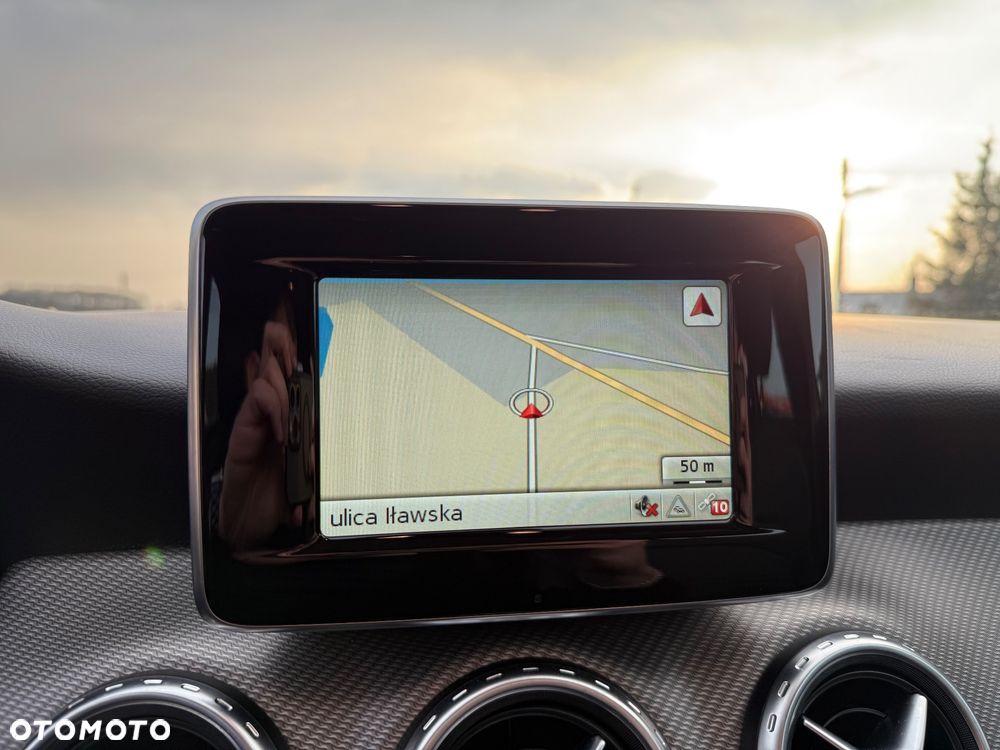 Mercedes-Benz GLA - 19