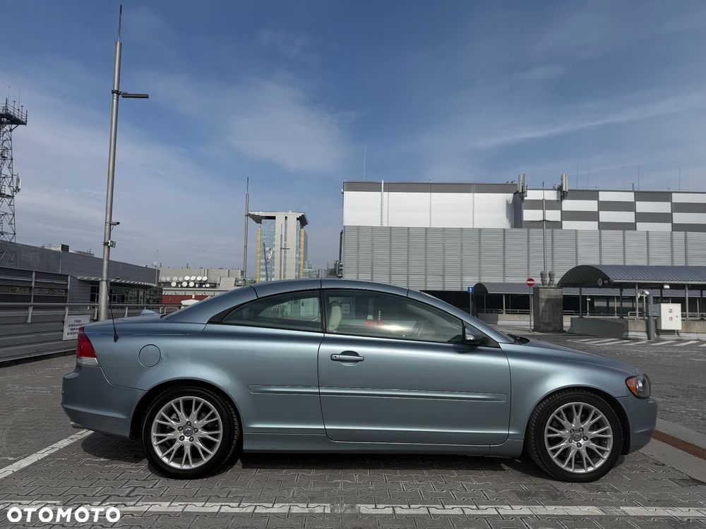 Volvo C70 D5 Summum - 16