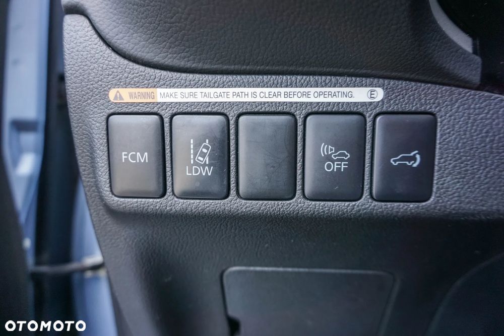Mitsubishi Outlander - 25