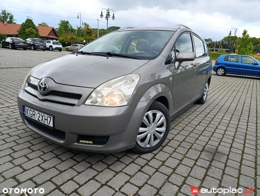 Toyota Corolla Verso 2.0 D-4D Prestige - 1
