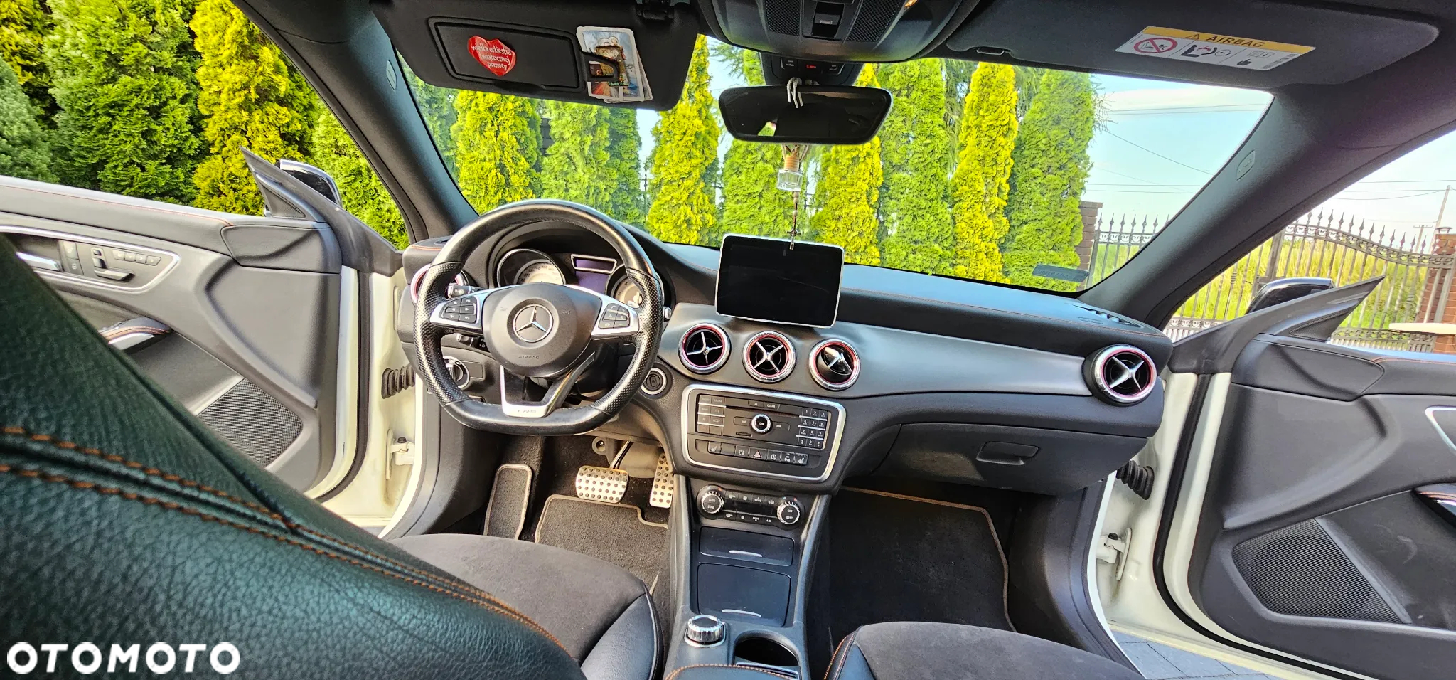 Mercedes-Benz CLA 250 4-Matic AMG Line - 12
