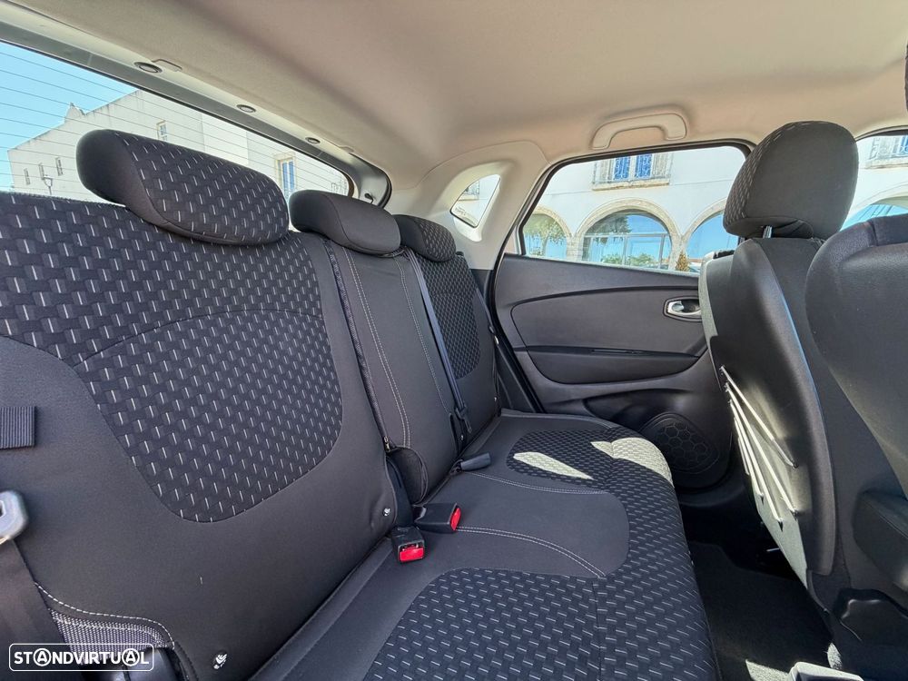 Renault Captur 1.5 dCi Exclusive - 36