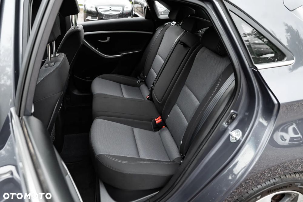 Hyundai i30 blue 1.6 GDI Style - 23