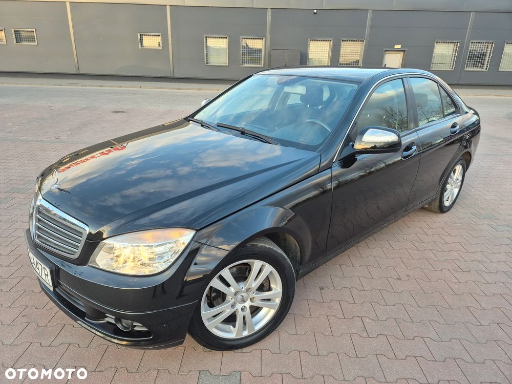 Mercedes-Benz Klasa C 200 CDI DPF BlueEFFICIENCY Elegance - 1