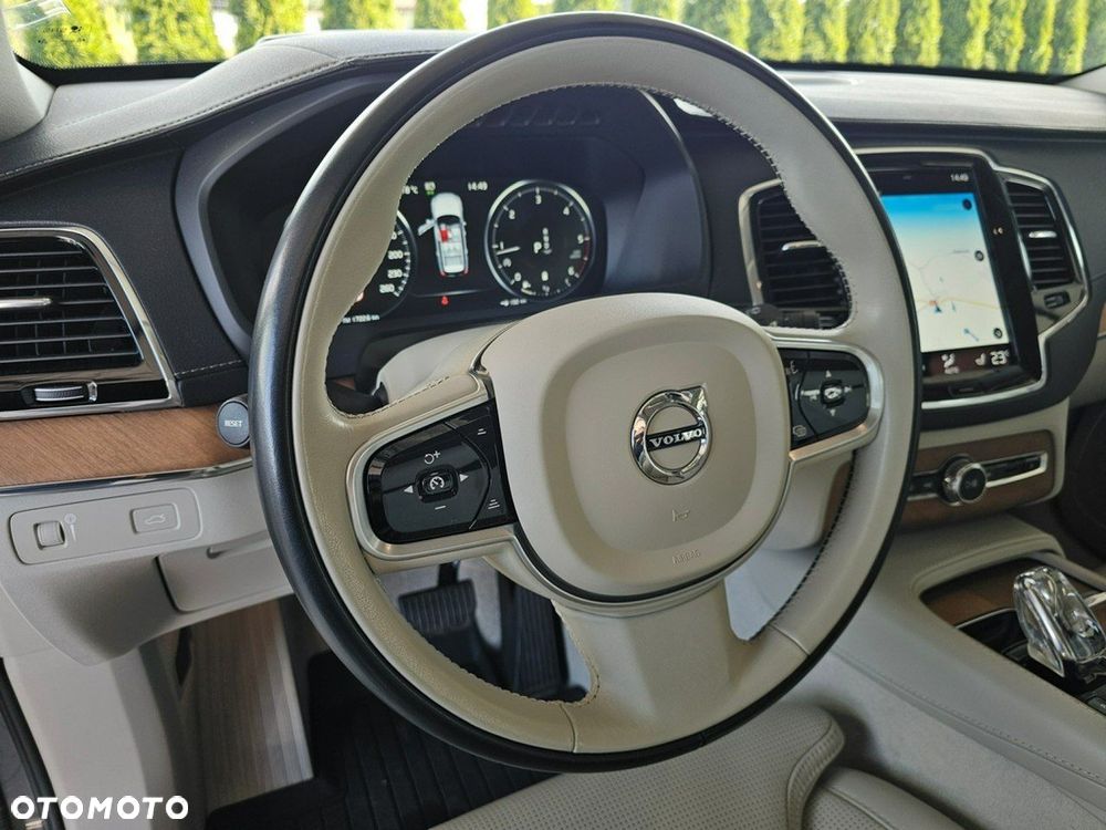 Volvo XC 90 - 17