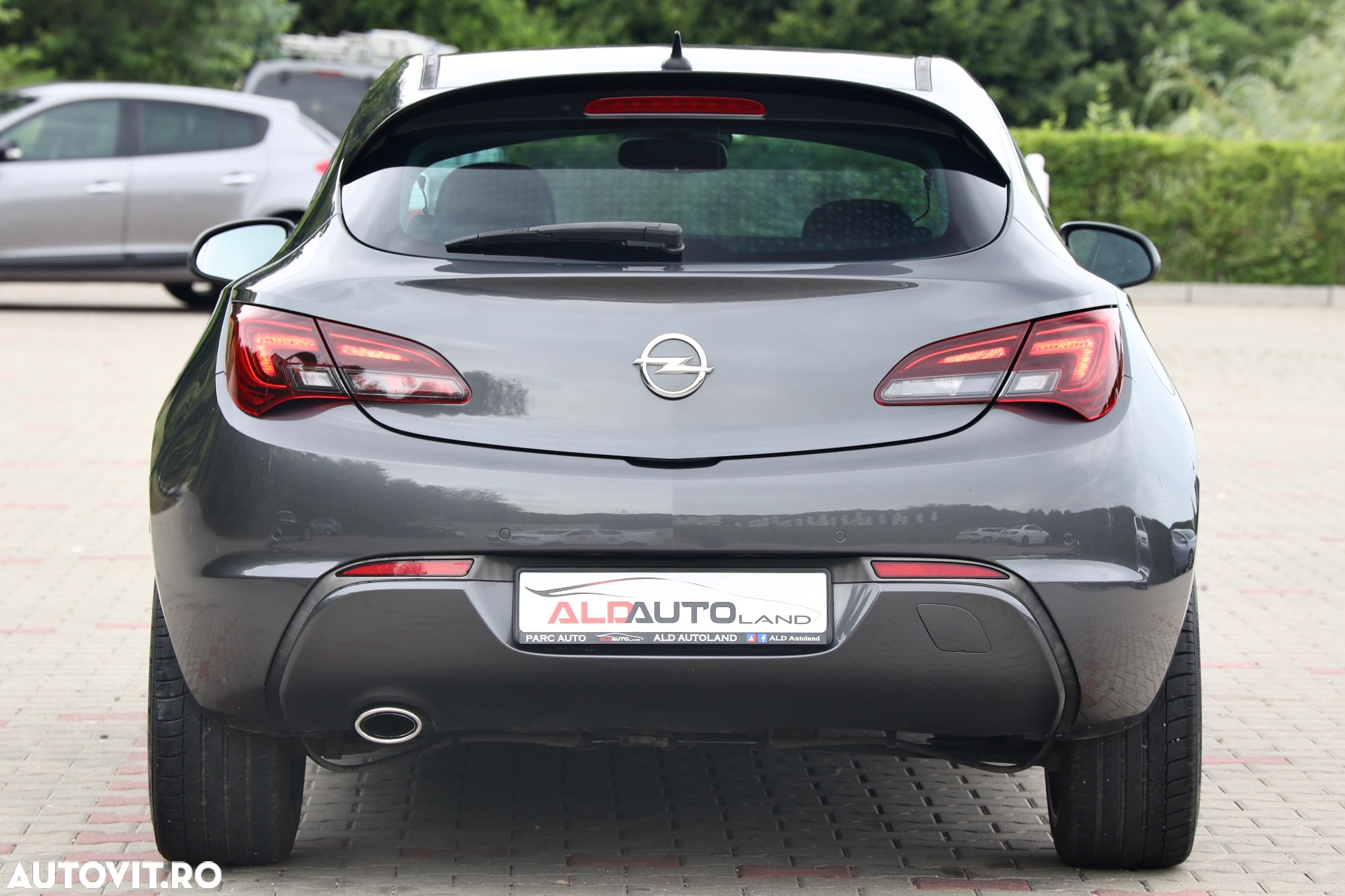 Opel Astra GTC 2.0 CDTI ecoFLEX Start/Stop Active - 37