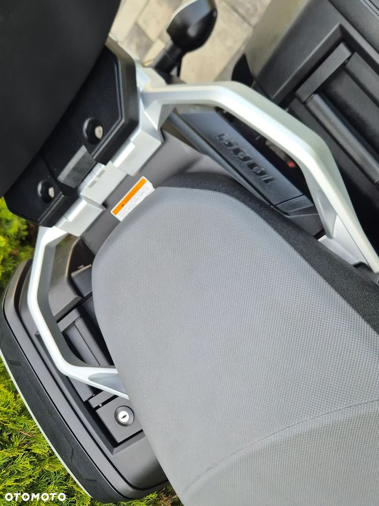 Suzuki V-STROM - 17