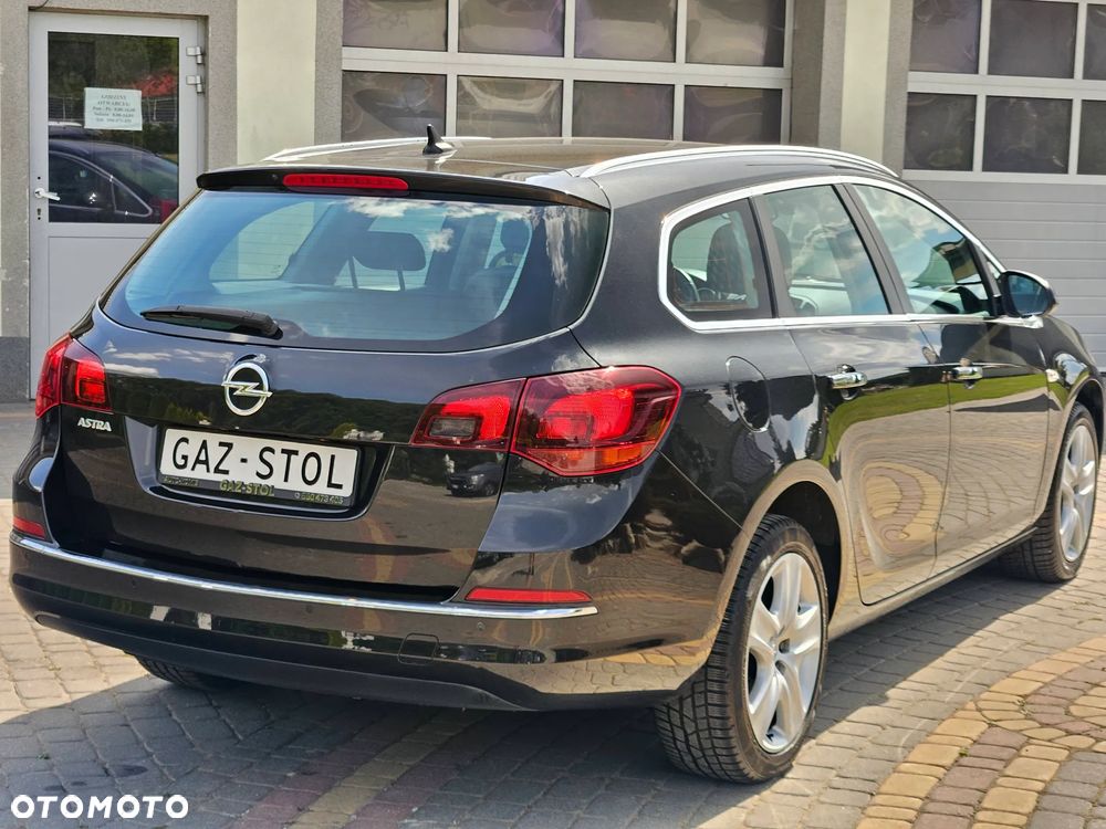 Opel Astra 1.6 Sports Tourer Selection - 16