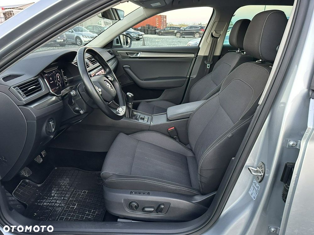 Skoda Superb 2.0 TDI SCR Style - 11