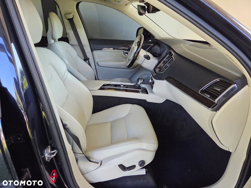 Volvo XC 90 T6 AWD Momentum 7os - 9
