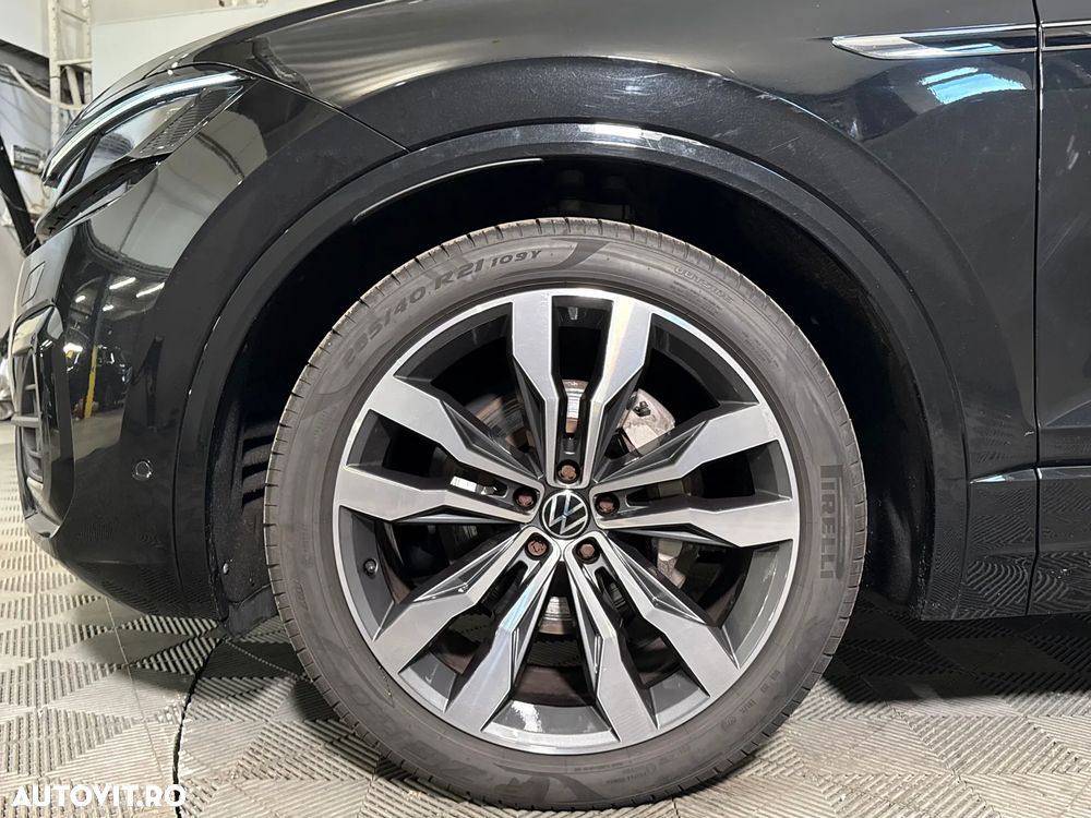 Volkswagen Touareg V6 TDI 4MOTION R-Line - 14